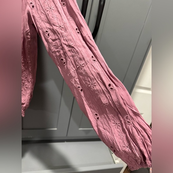 NWT Aeropostale embroidered blouse - Picture 8 of 8